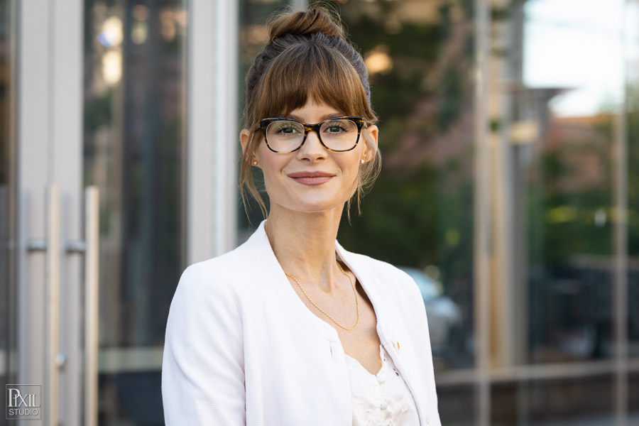 2022-on-location-headshots-hz-017