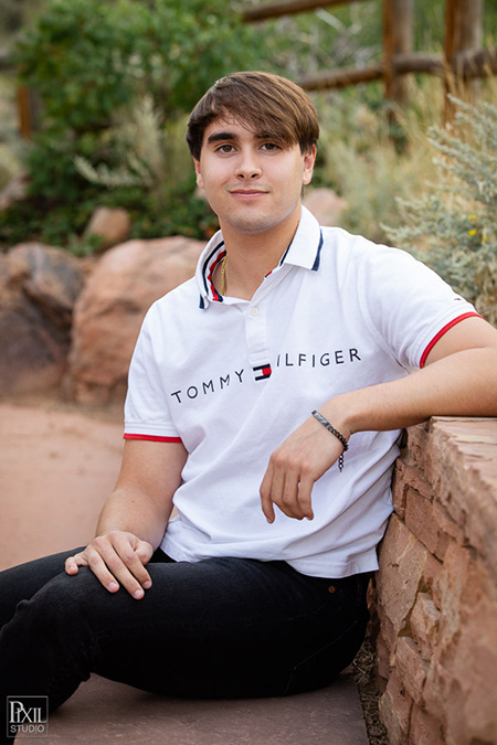 2022-senior-portraits-redrocks-vr-004