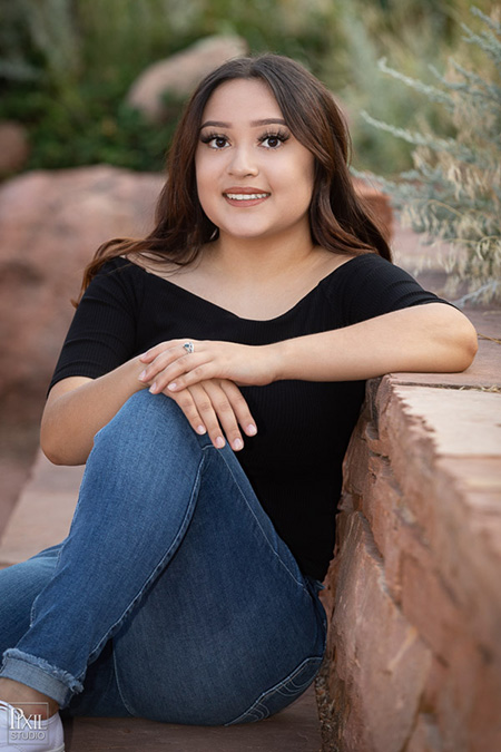 2022-senior-portraits-redrocks-vr-016