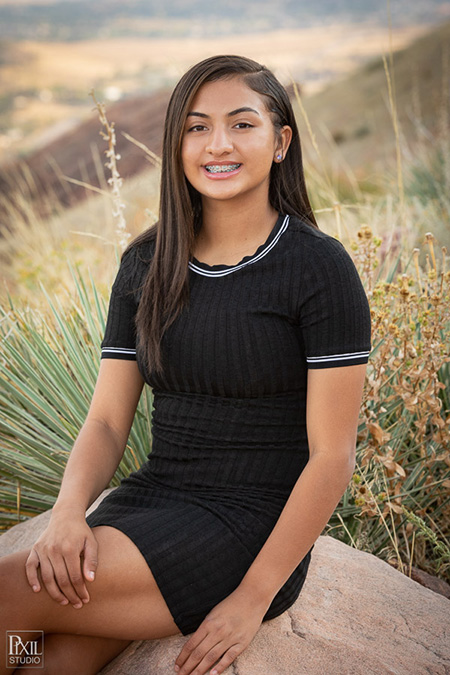 2022-senior-portraits-redrocks-vr-022