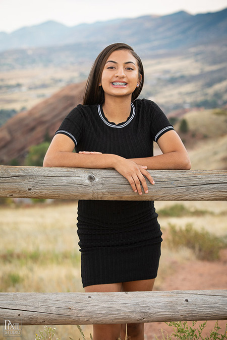 2022-senior-portraits-redrocks-vr-023