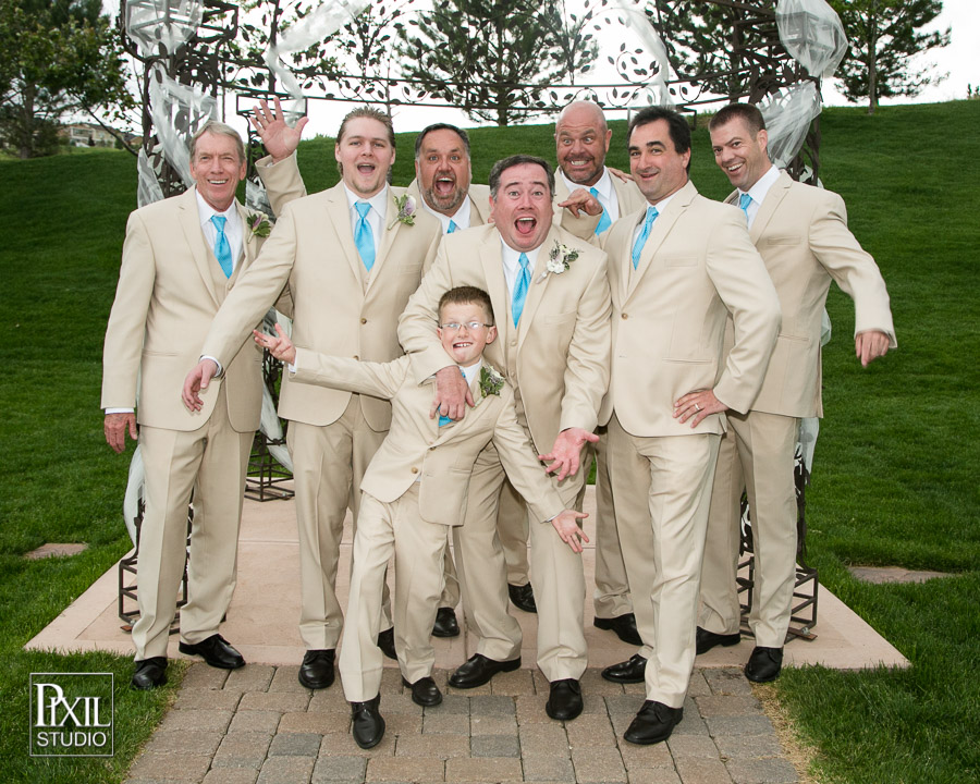 Black Bear Golf Course / Backyard wedding photographer