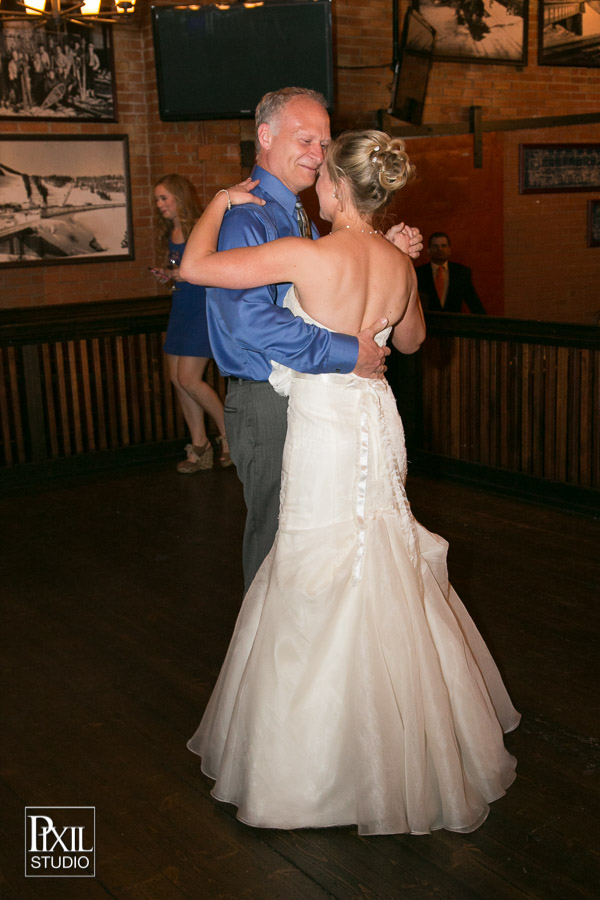 Cielo at Castle Pines wedding photographer