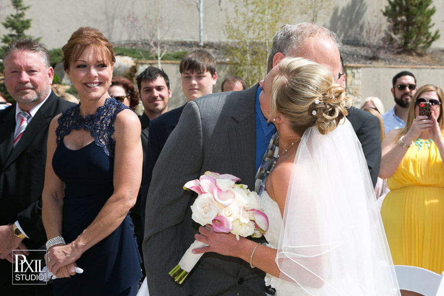 Cielo at Castle Pines wedding photographer