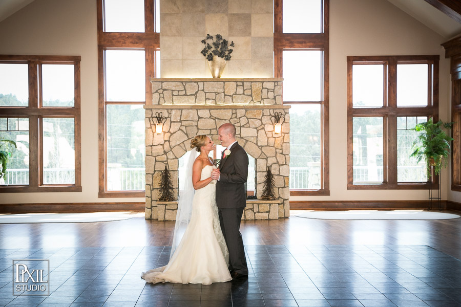 Cielo at Castle Pines wedding photographer