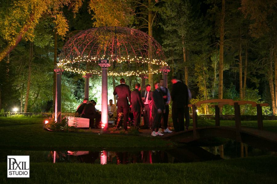 Four Seasons Wedding Photography 