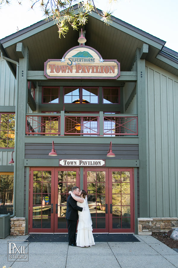 Silverthorne Pavilion wedding photography